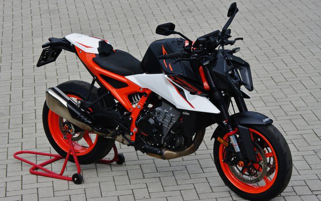 KTM 990 Duke R