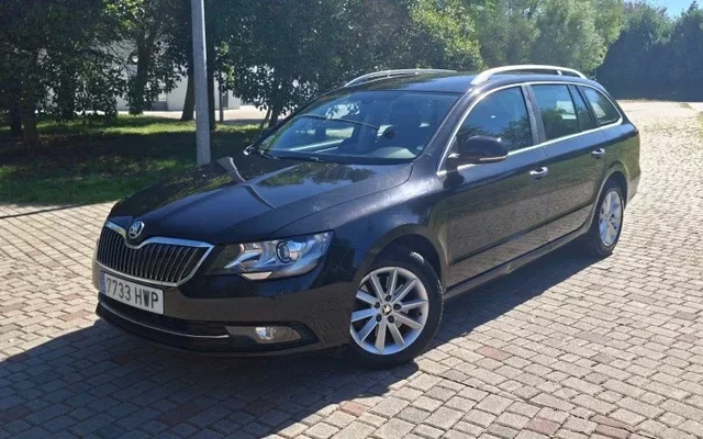 SKODA Superb Superb 2.0TDI CR Ambition