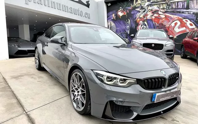 BMW M4 DKG Competition