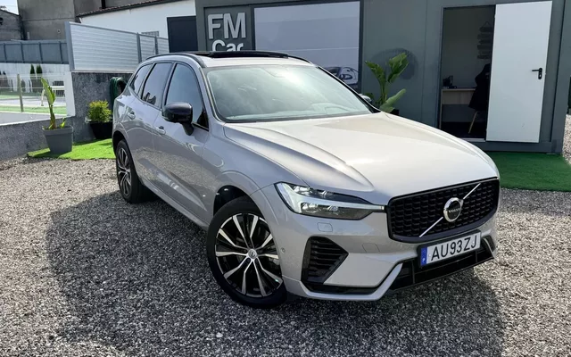 Volvo XC 60 2.0 T6 PHEV R-Design Expression AWD