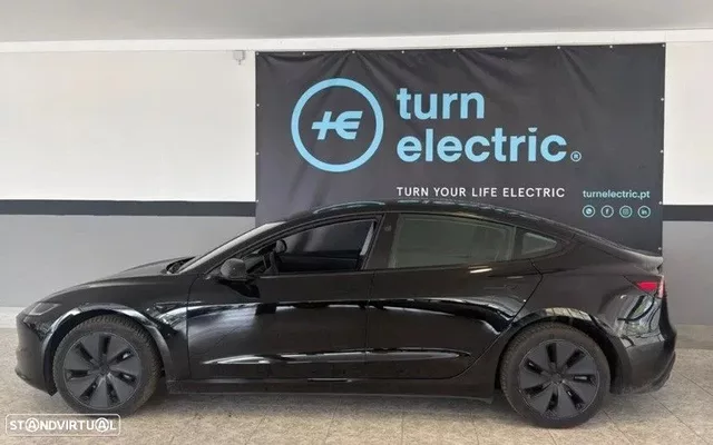 Tesla Model 3 Standard Range Plus RWD