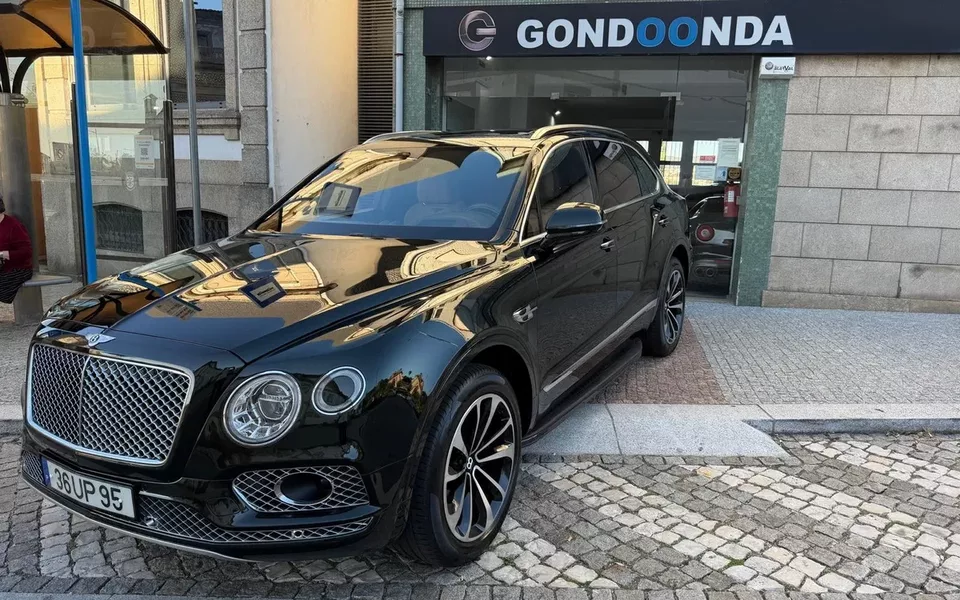 Bentley Bentayga V8