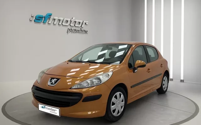 PEUGEOT 207 1.4 75 cv - 4500€ en Toledo