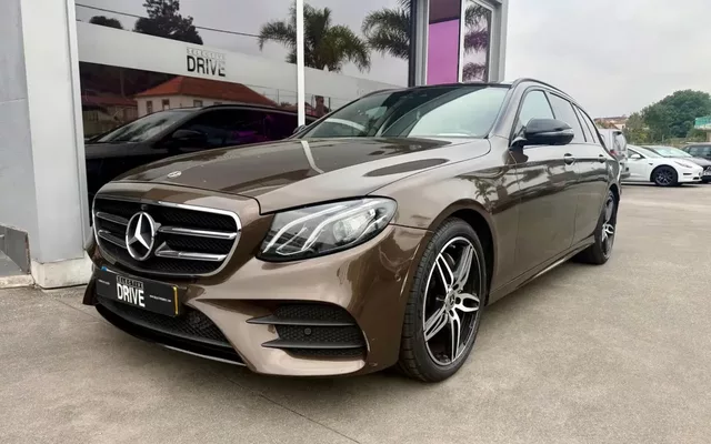 Mercedes-Benz E 220 d AMG Line