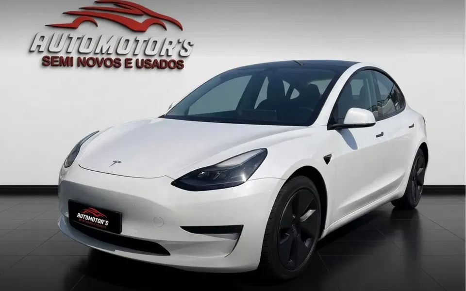Tesla Model 3 Standard Range Plus RWD