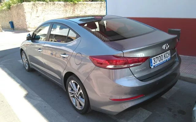HYUNDAI Elantra Elantra 1.6CRDi Tecno 136