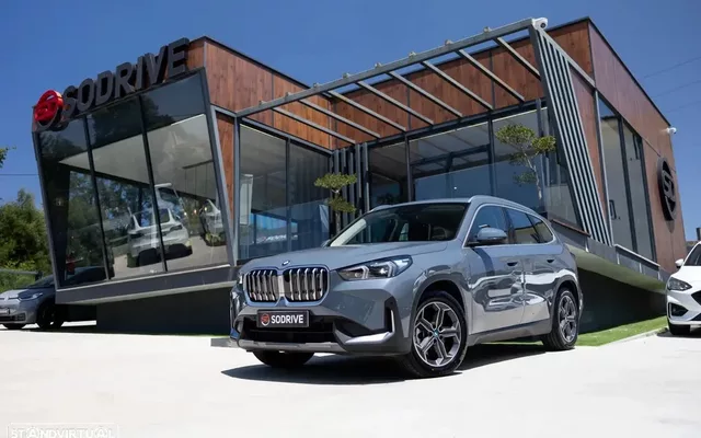 BMW iX1 xDrive30 xLine