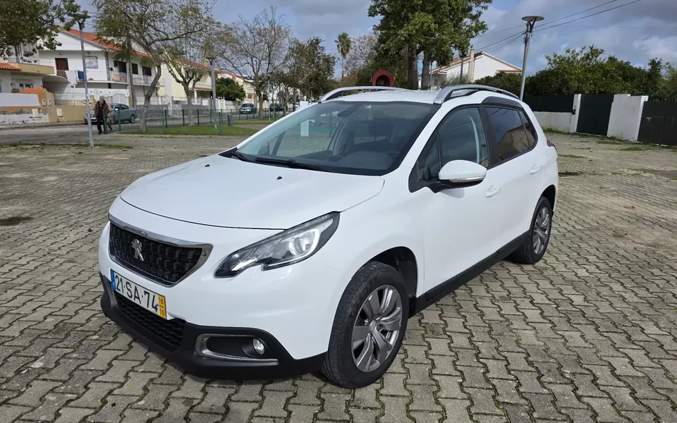 Peugeot 2008 1.2 PureTech Style
