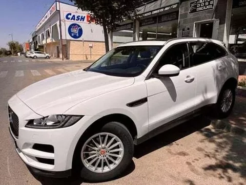 JAGUAR F-Pace F-Pace 2.0i4D Prestige Aut. AWD 180