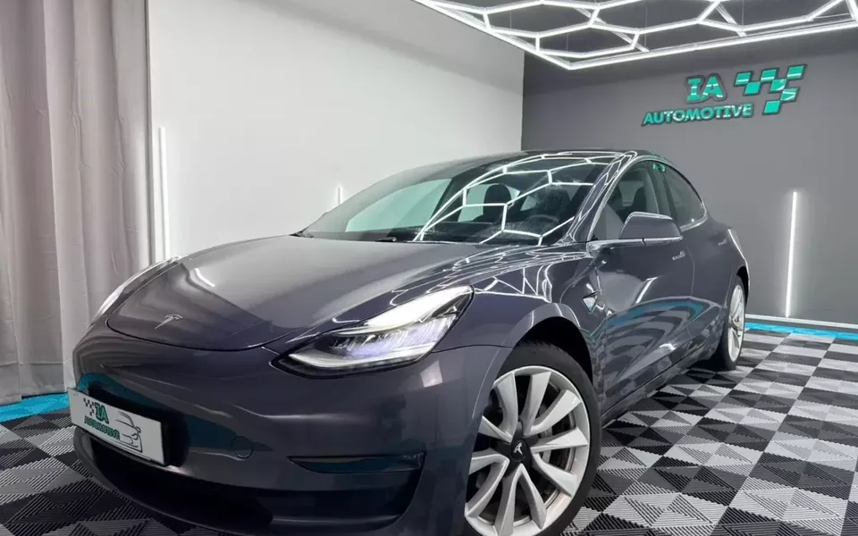 Tesla Model 3 Long-Range Dual Motor AWD