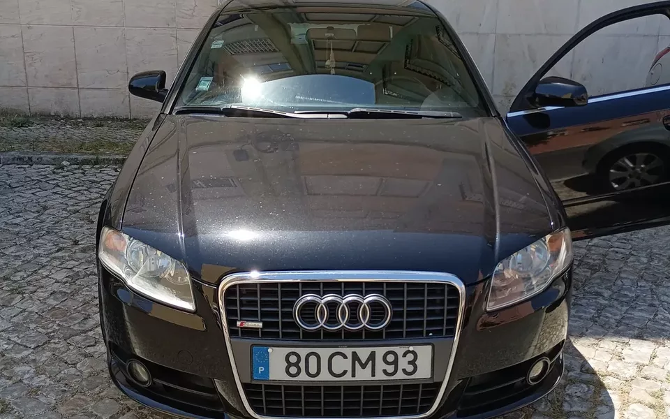 Audi A4 2.0 TDI S-line