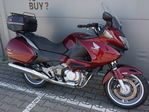 Honda NTV 700 Deauville