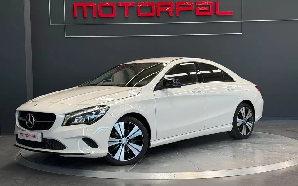 MERCEDES-BENZ Clase CLA CLA 200 d - 18500€ en Palencia