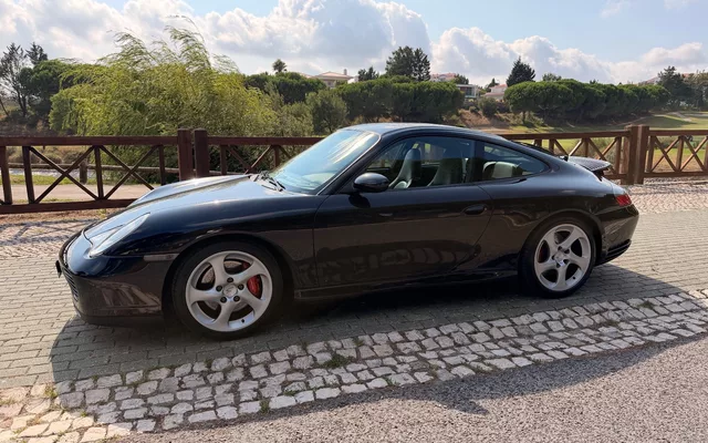 Porsche 911 (996)