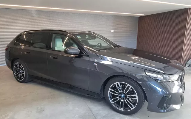 BMW 530 e Pack Desportivo M
