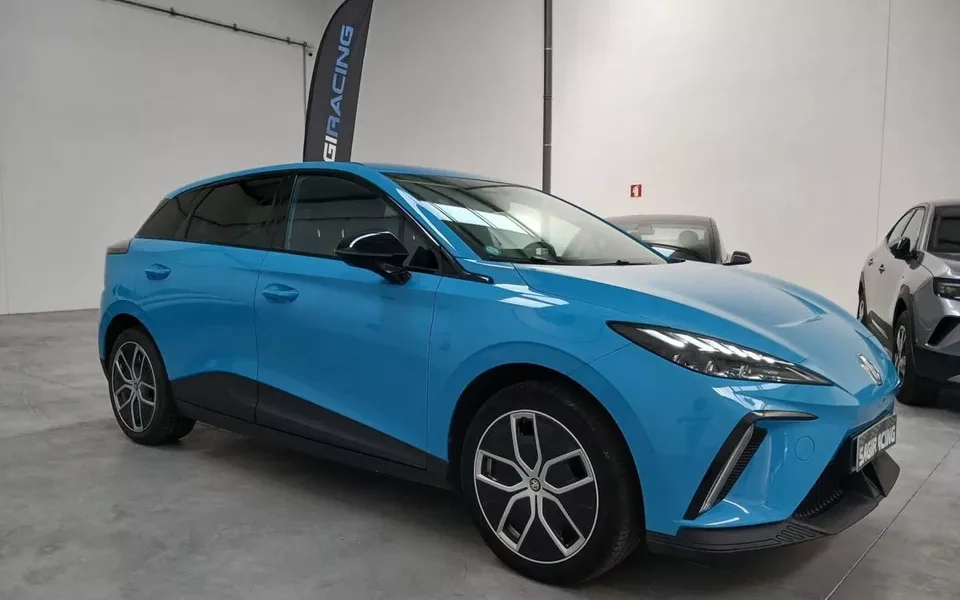 MG MG4 64 kWh Luxury