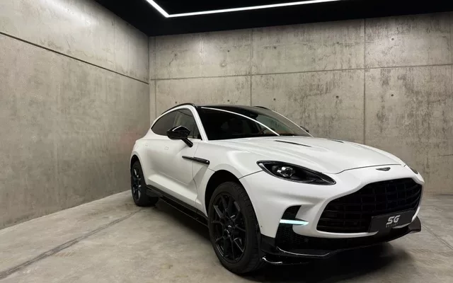 ASTON MARTIN DBX DBX 707