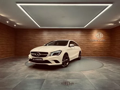 MERCEDES-BENZ Clase CLA CLA Shooting Brake 220d Urban 7G-DCT
