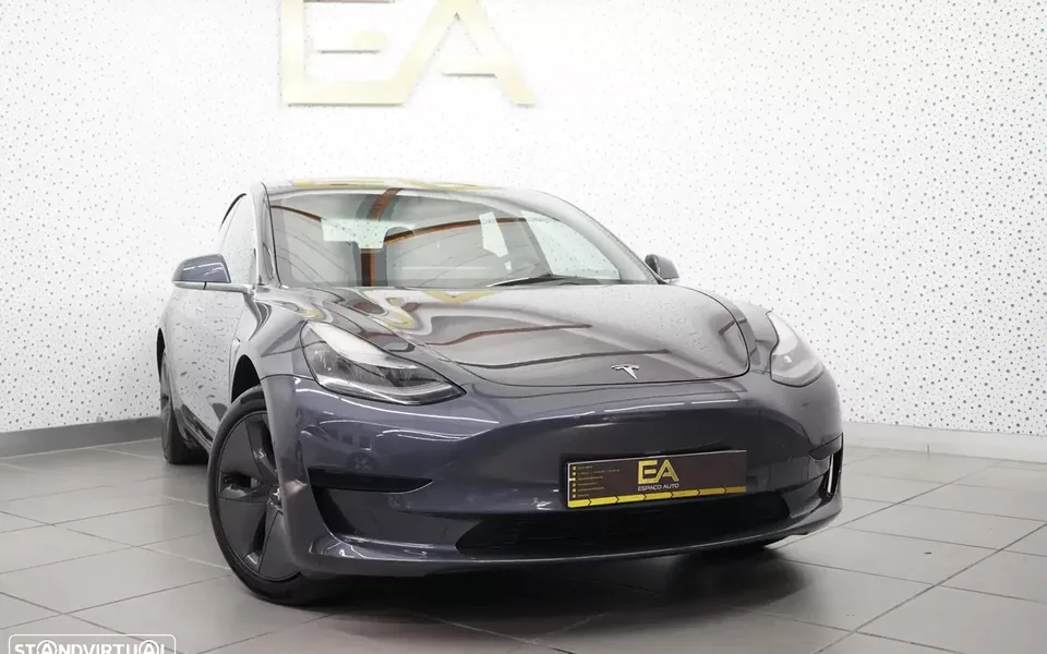 Tesla Model 3 Standard Range Plus RWD
