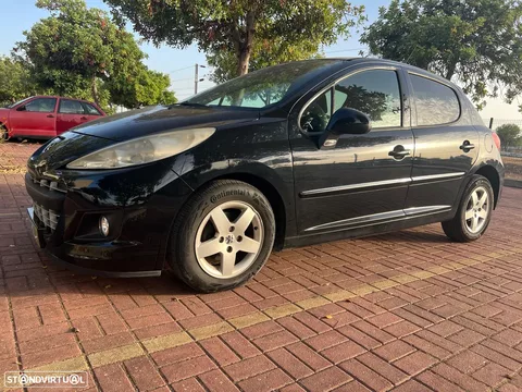 Peugeot 207 1.4 16V SE Sportium
