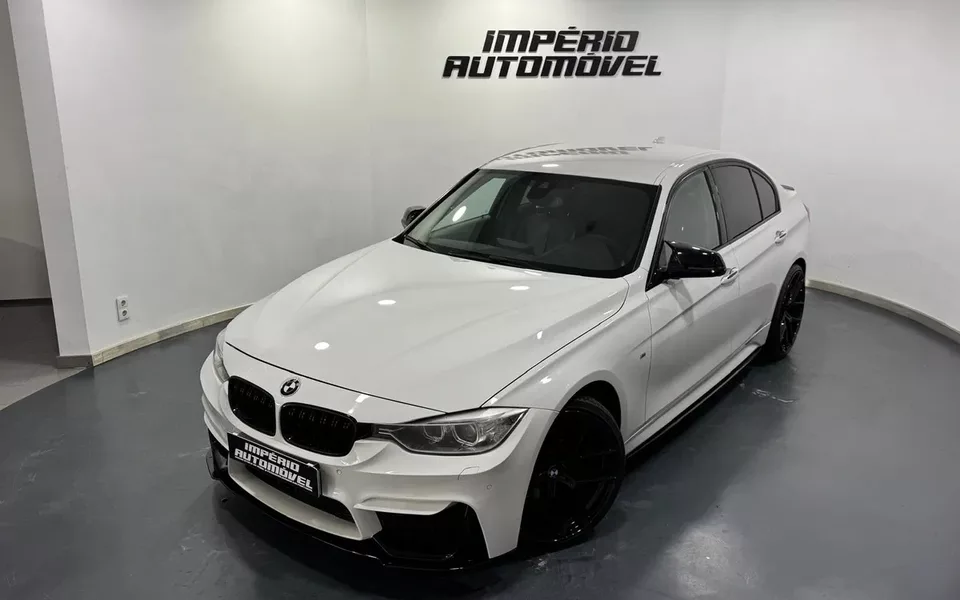 BMW 328 i Auto Pack M