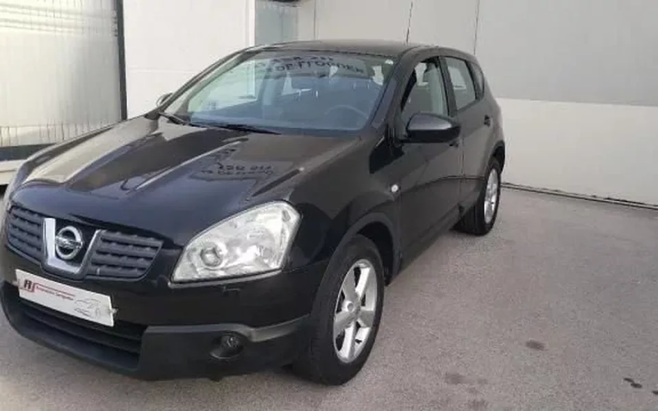 NISSAN Qashqai 2.0 16V Tekna - 7500€ en Sant fruitos de vages barcelona.