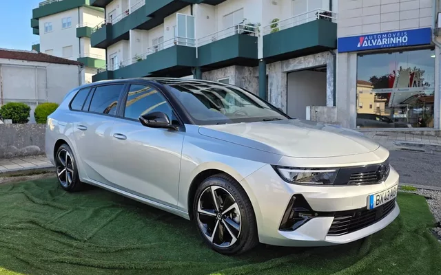Opel Astra Sports Tourer 1.2 T Hybrid GS eDCT