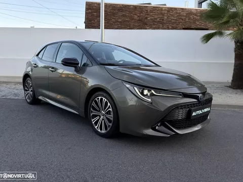 Toyota Corolla 1.8 Hybrid Square Collection