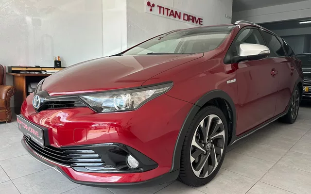Toyota Auris Touring Sports 1.8 HSD Comfort