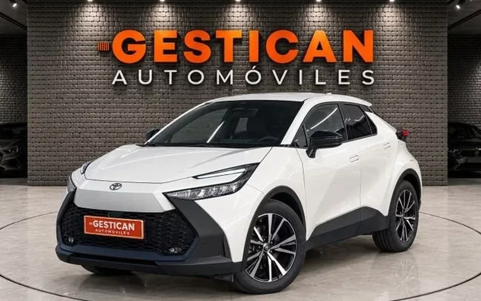 TOYOTA C-HR 1.8 Advance Hybrid 140