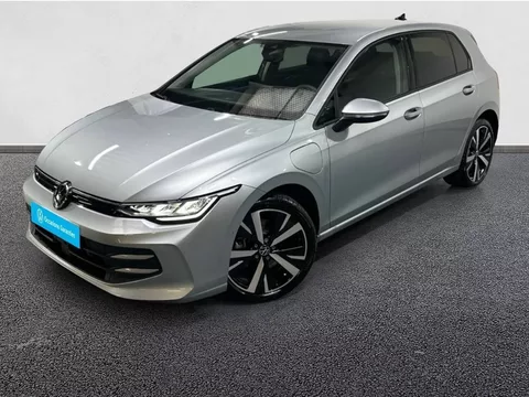 VOLKSWAGEN GOLF 1.5 eHybrid 204 DSG6 VW Edition