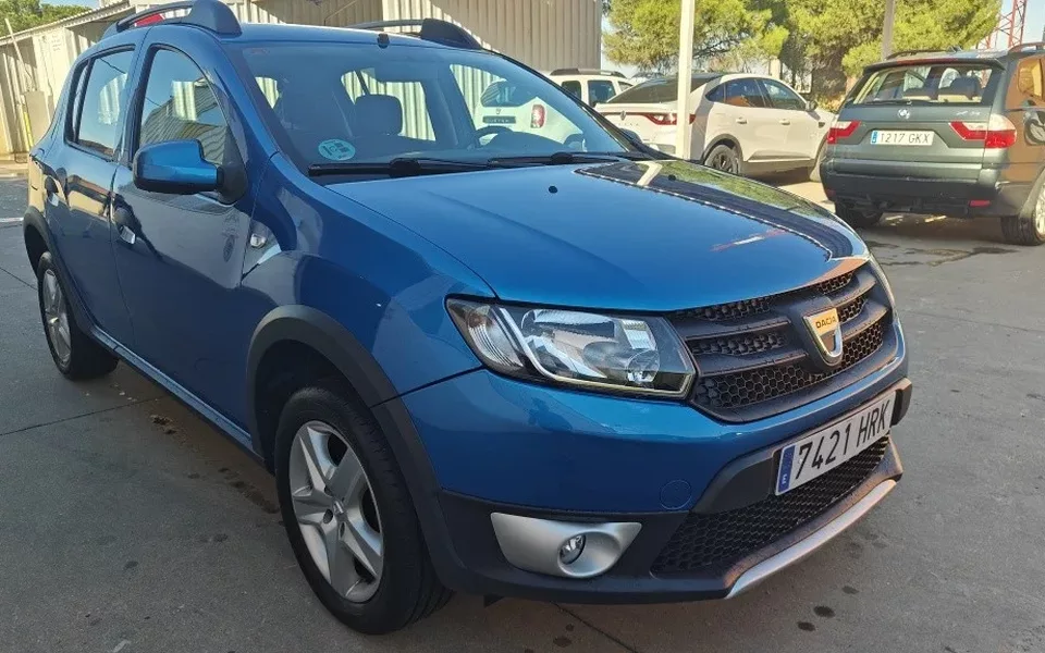 DACIA Sandero Sandero 0.9 TCE Stepway 90 - 8500€ en Toro