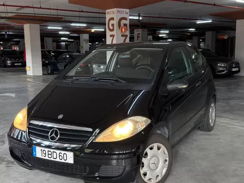Mercedes-Benz A 180