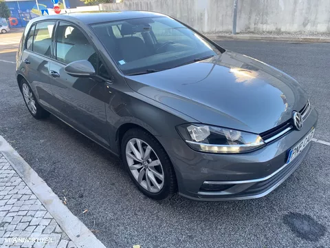 VW Golf 1.0 TSI Confortline DSG