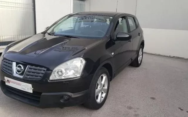 NISSAN Qashqai 2.0 16V Tekna - 7500€ en Sant fruitos de vages barcelona.