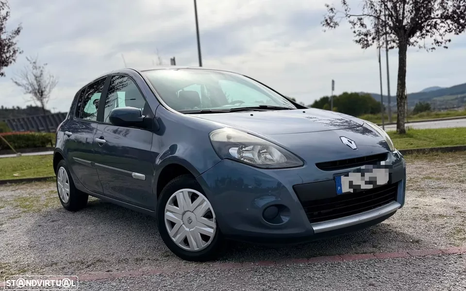 Renault Clio 1.2 16V Confort 130g