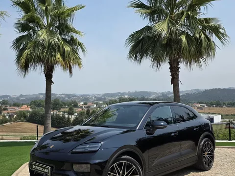 Porsche Macan Electric 4
