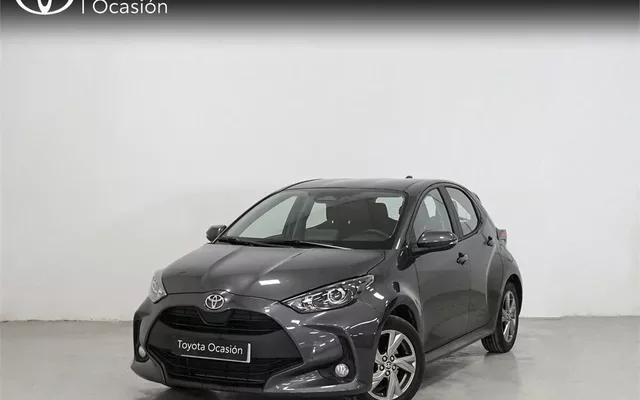 TOYOTA Yaris YARIS ACTIVE PLUS