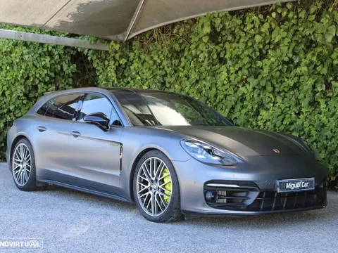 Porsche Panamera Sport Turismo 4 E-Hybrid