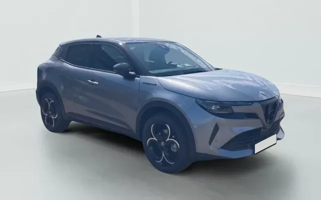 Alfa Romeo Junior 1.2 ibrida 145 speciale e-dct6 Zéro km immatriculé