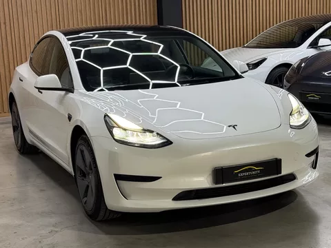 Tesla Model 3 Standard RWD