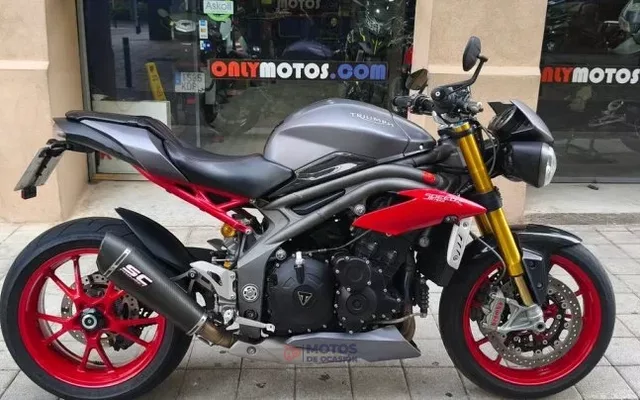 Triumph Speed Triple R 1050