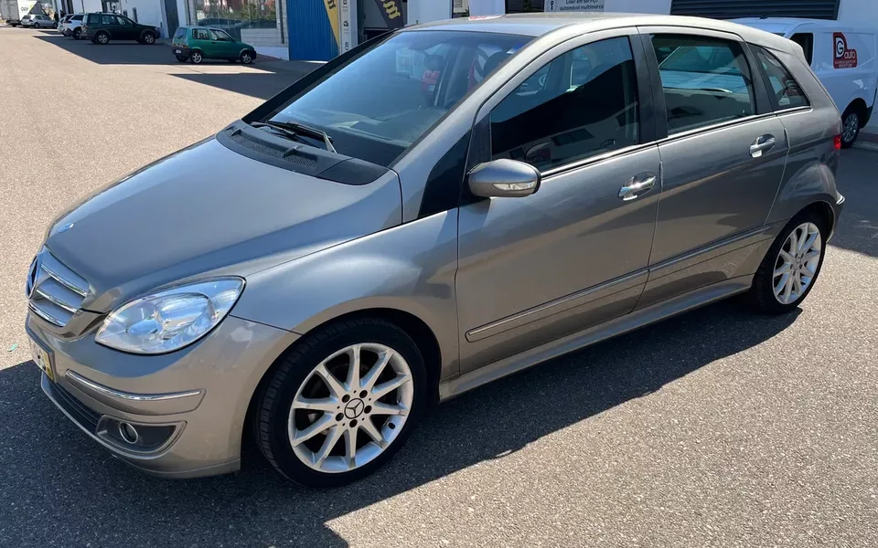 Mercedes-Benz B 150 Standard