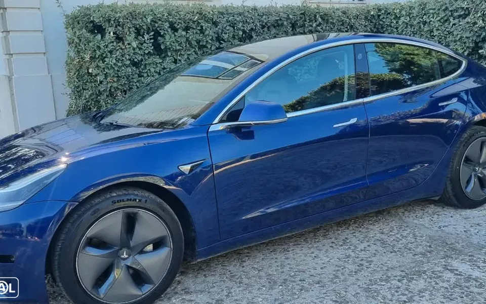 Tesla Model 3 Standard Range Plus RWD