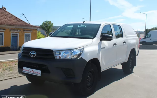 Toyota Hilux 2.4 D-4D 4WD CD CM