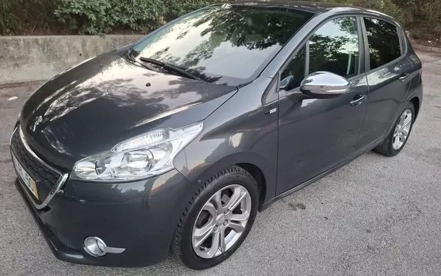 Peugeot 208 1.2 VTi SE Style