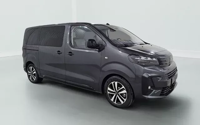 Peugeot Traveller Traveller M Diesel 180 ch Automatique Business Zéro km immatriculé