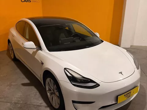 Tesla Model 3 Standard Range Plus RWD