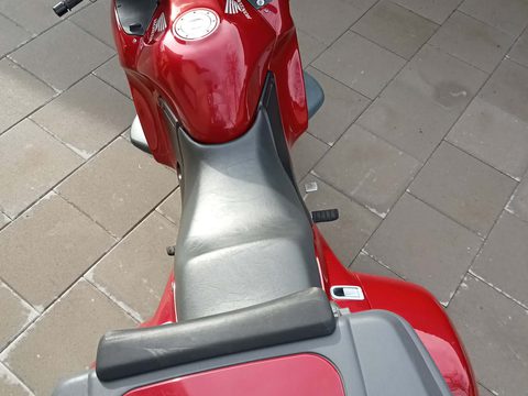 Honda Deauville 650V