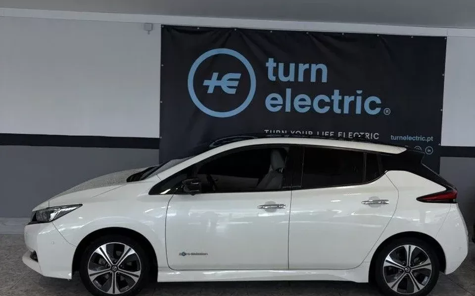 Nissan Leaf Tekna ProPilot Park